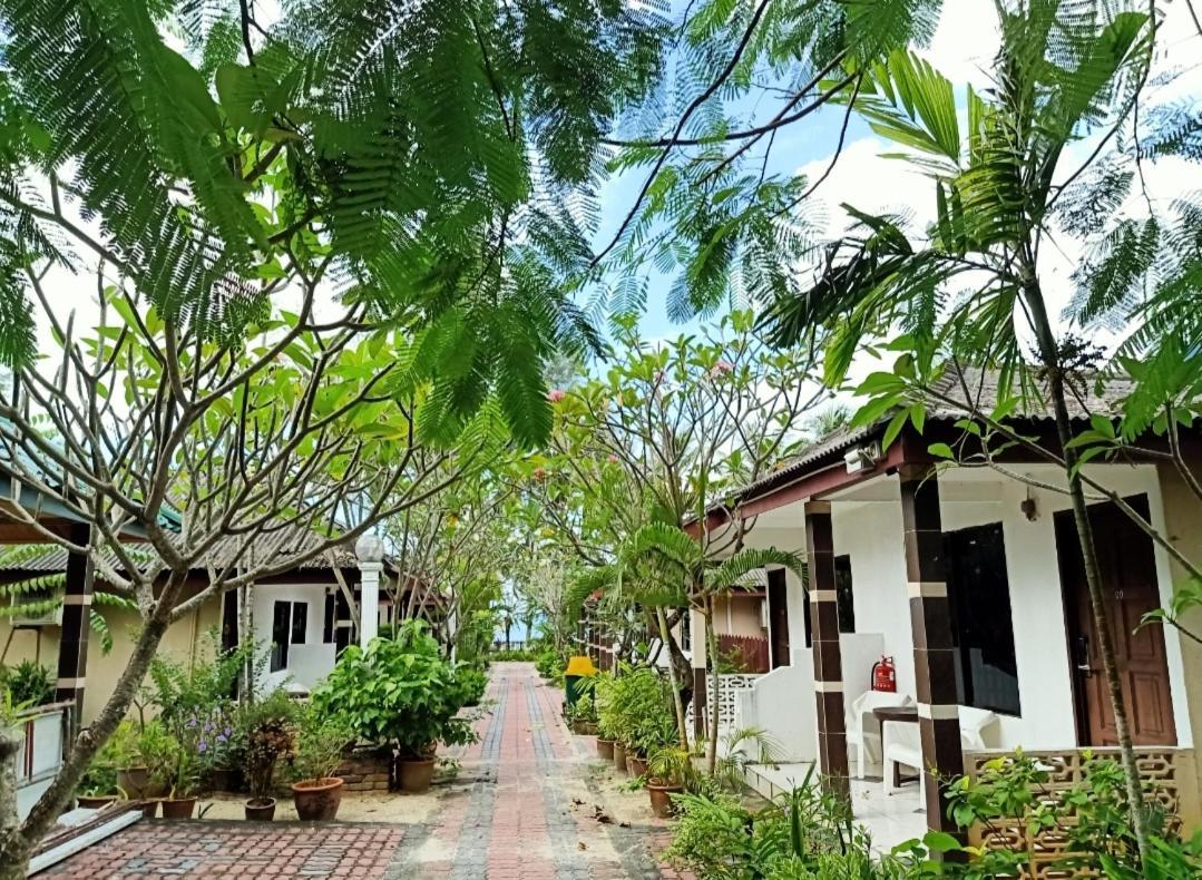 Langkapuri Resort Langkawi Пантай-Ченанг Екстер'єр фото